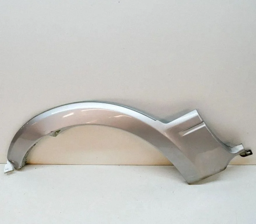Front arch trim MN117209