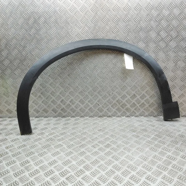 Nakładka nadkola przedniego SC2E5302411