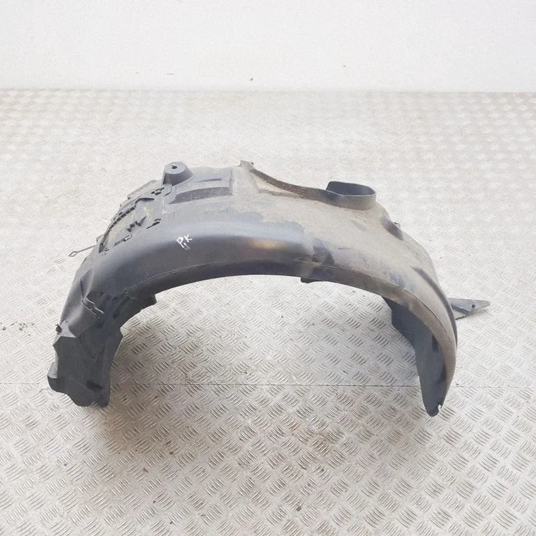 Front wheel arch liner splash guards A1726900030
