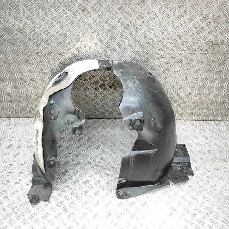 Nadkole przednie 638411333R