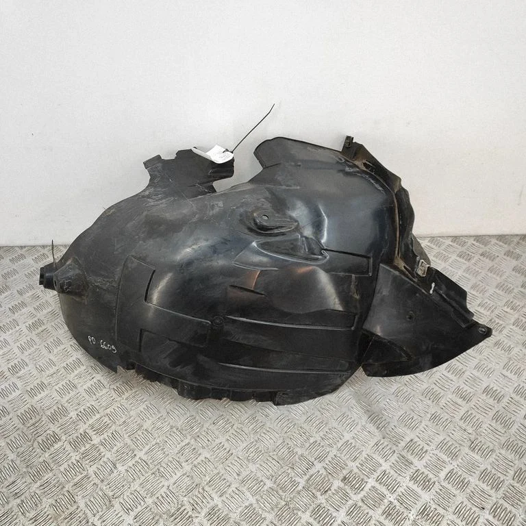 Priekšējais riteņa arkas dubļusargs A9106846100