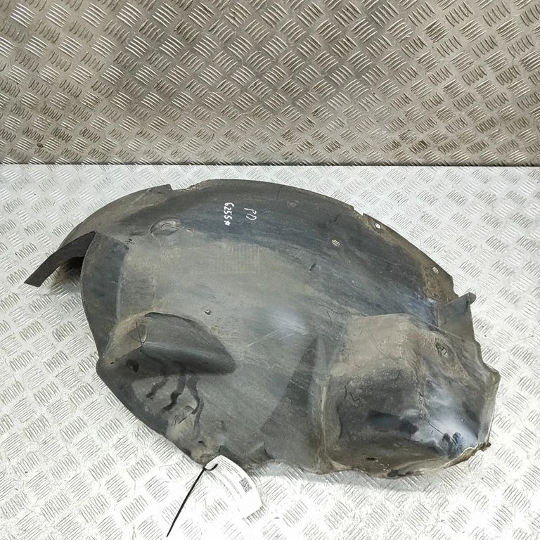 Nadkole przednie 638426238R