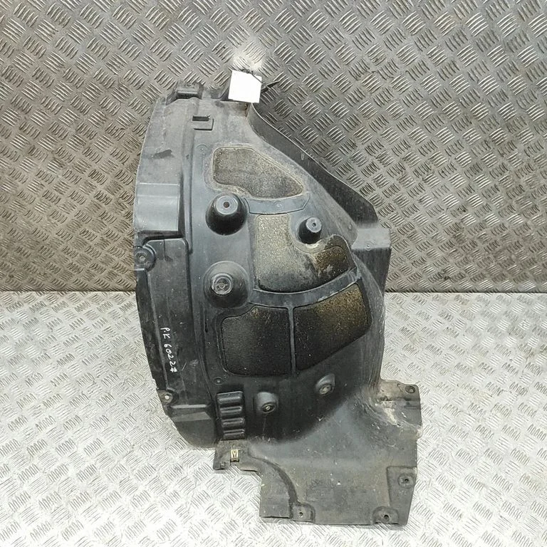 Front wheel arch liner splash guards 7424907