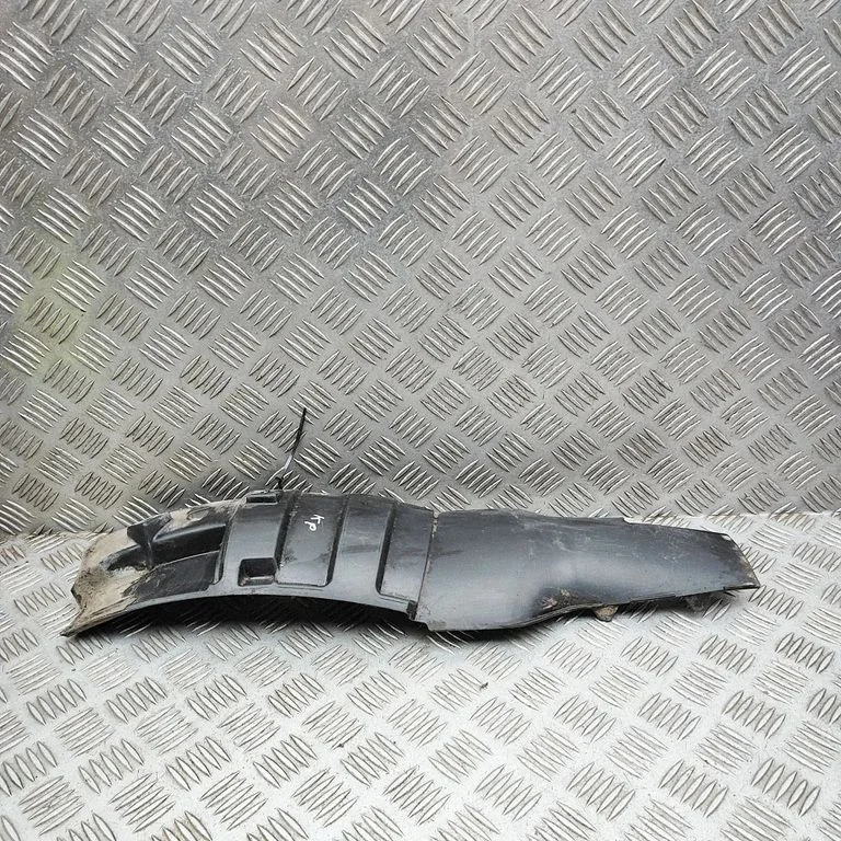 Front wheel arch liner splash guards BK3116F572BE