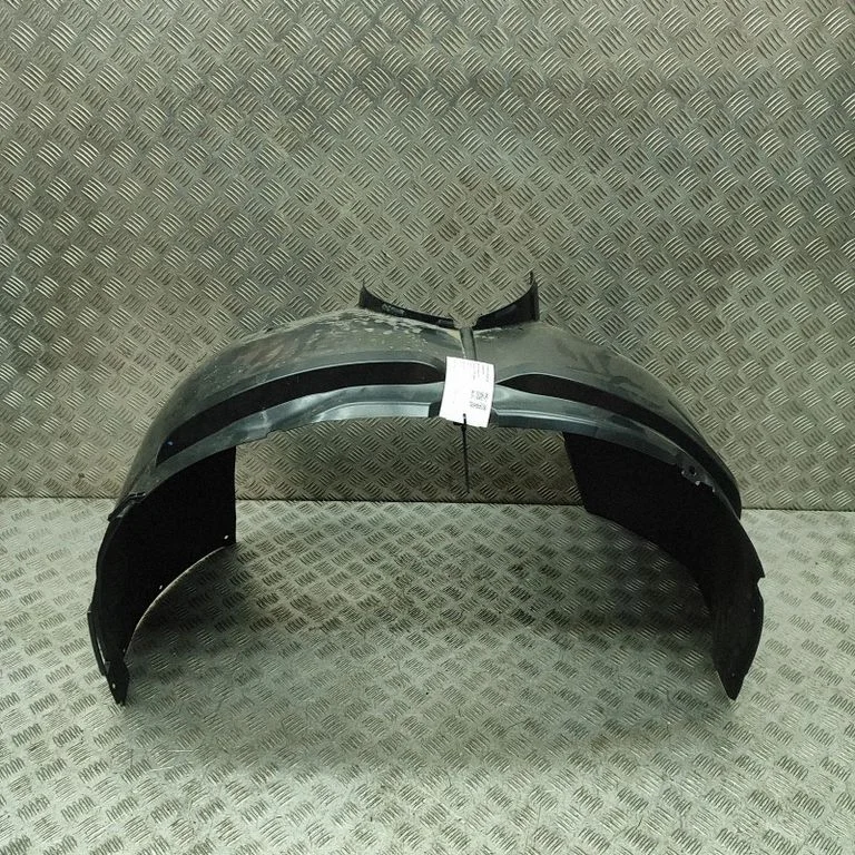 Front wheel arch liner splash guards 1T6805911
