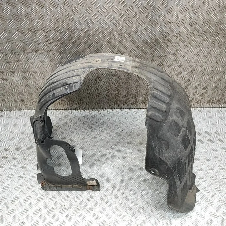 Priekšējais riteņa arkas dubļusargs 86816D4000