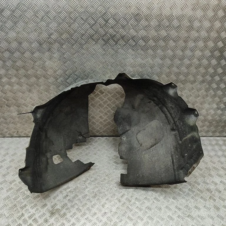 Front wheel arch liner splash guards J9D316A574AB