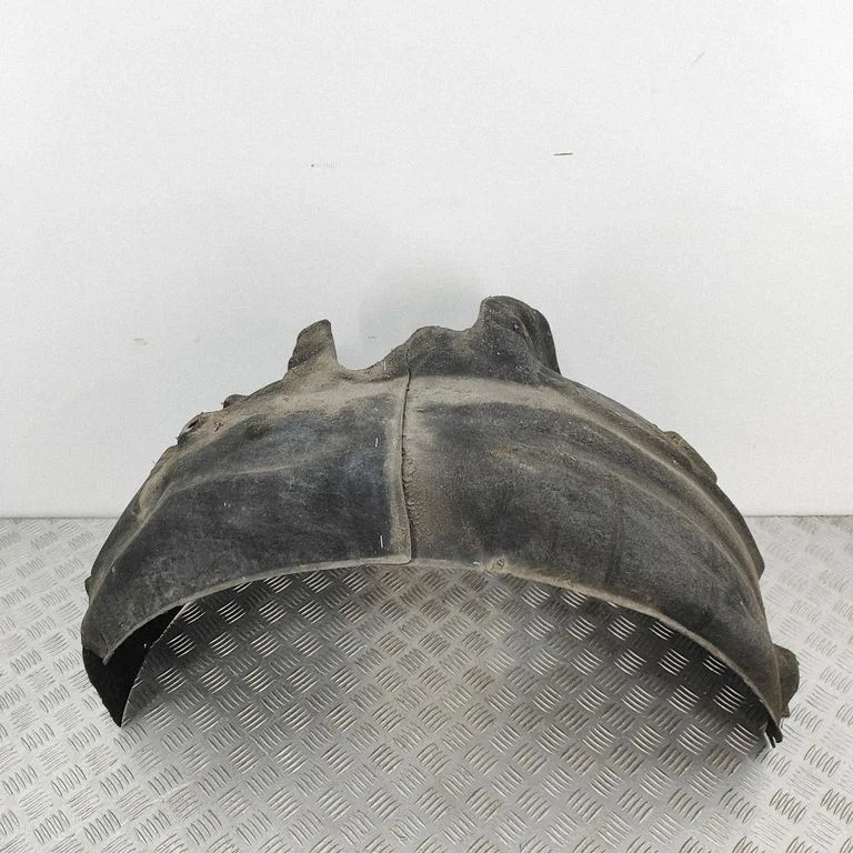 Front wheel arch liner splash guards 4G0821133F