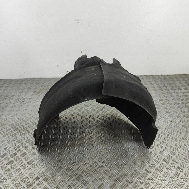 Front wheel arch liner splash guards 4G0821134D