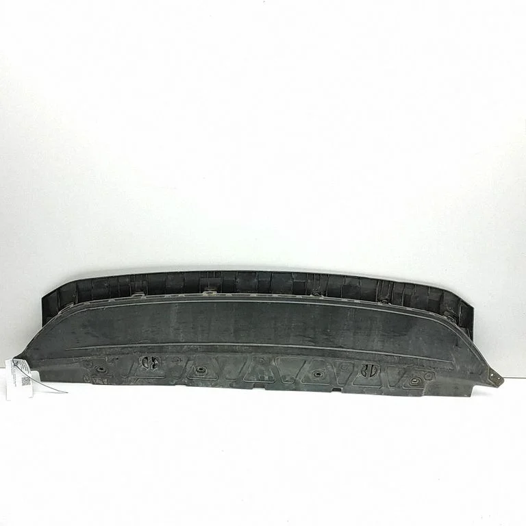 Front bumper skid plate/under tray 3V0807611A