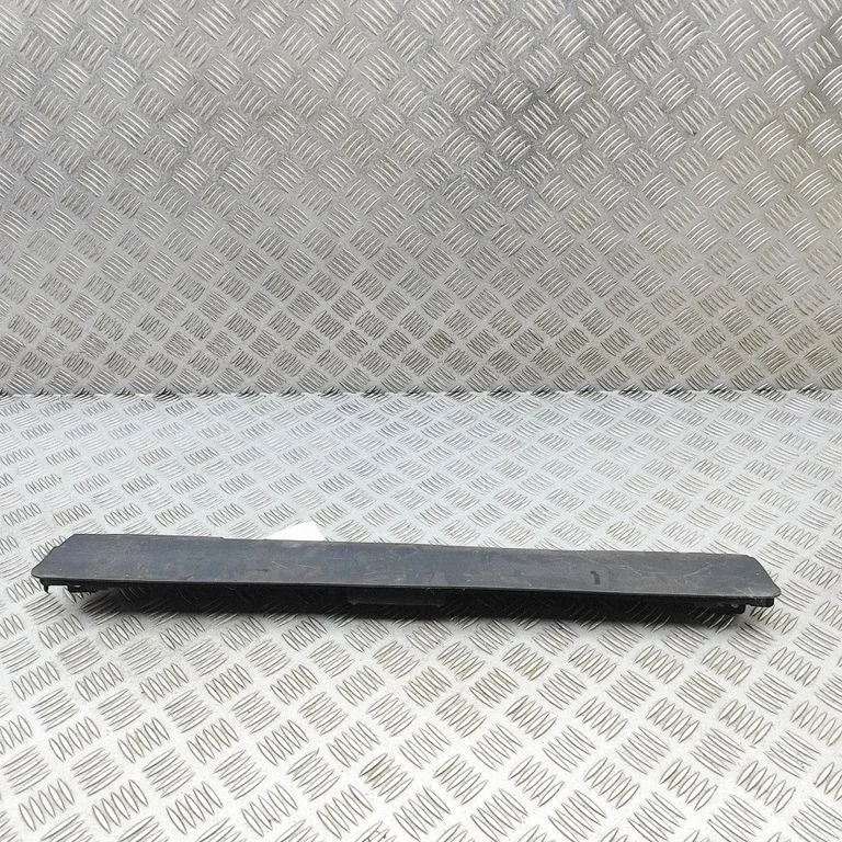 Osłona dolna zderzaka 8R0807217BA