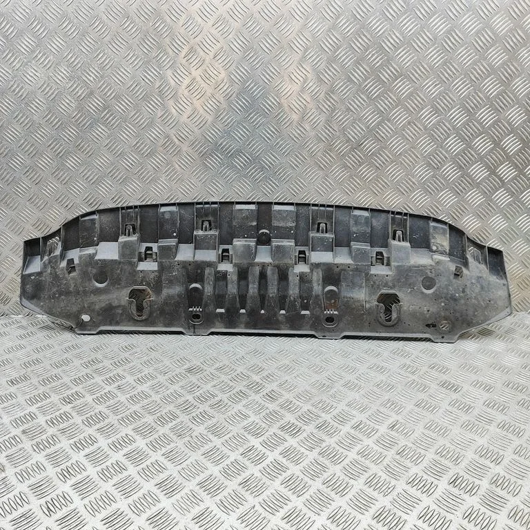 Bampera dibena aizsargs 3V0807611