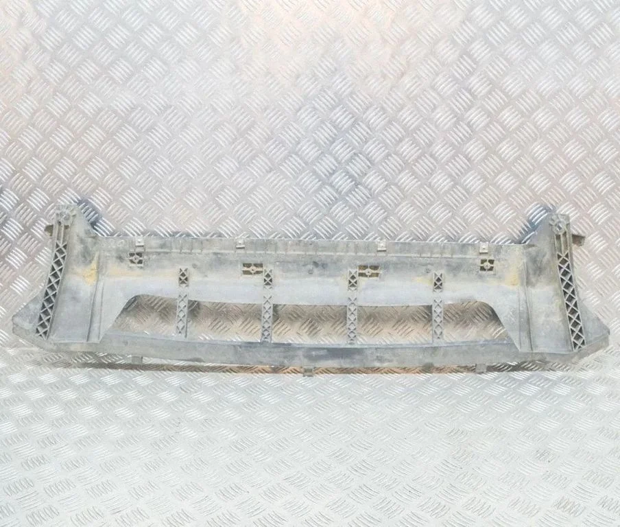 Bampera dibena aizsargs 8R0807233F