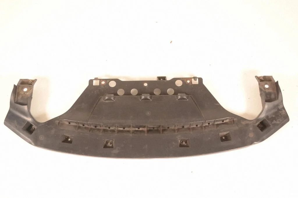 Front bumper skid plate/under tray GHP9K2443
