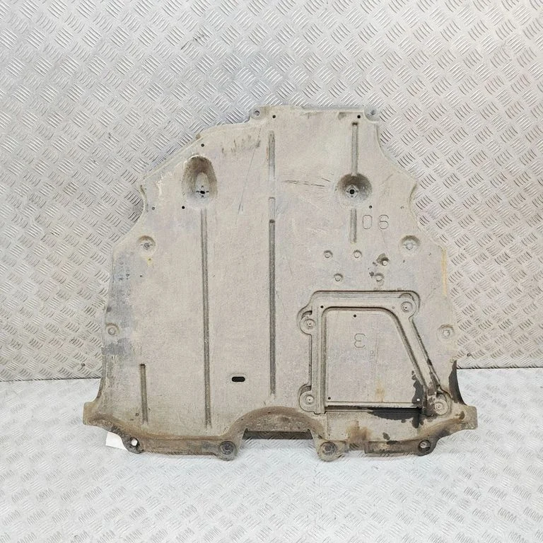 Engine splash shield/under tray 5142048050