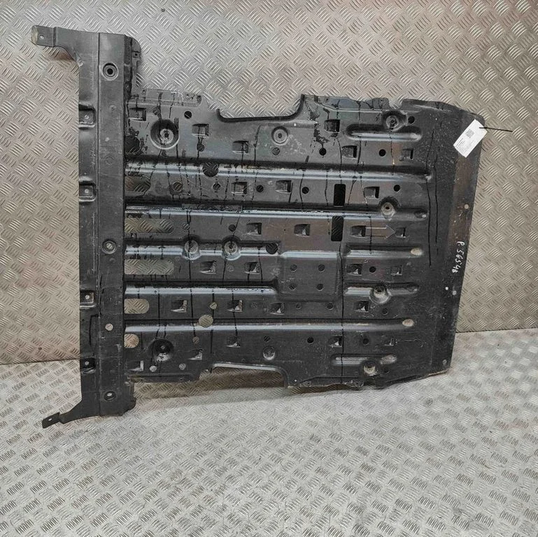 Engine splash shield/under tray SC2E3102170
