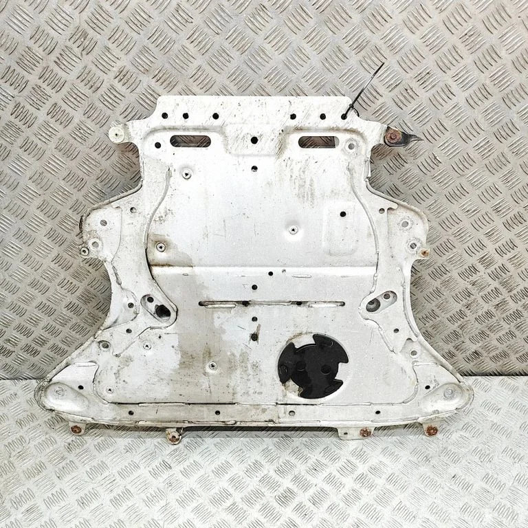 Engine splash shield/under tray 6865263