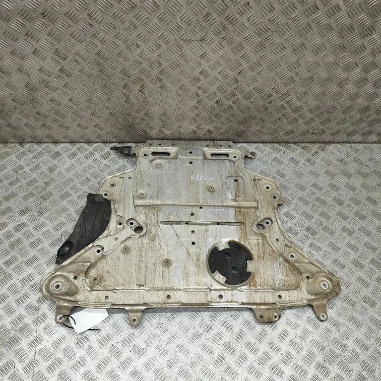 Motora dibena aizsargs 6887547