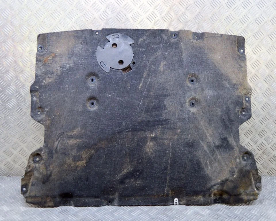 Engine splash shield/under tray 7417386