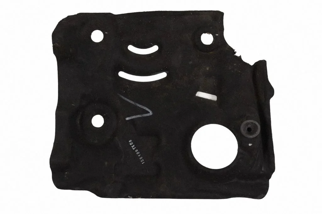 Engine splash shield/under tray 8607060 – BMW i8 (2014-)