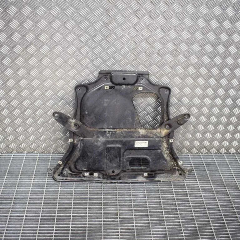 Engine splash shield/under tray 4086536
