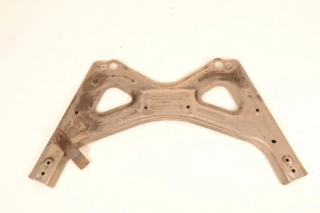 Engine splash shield/under tray