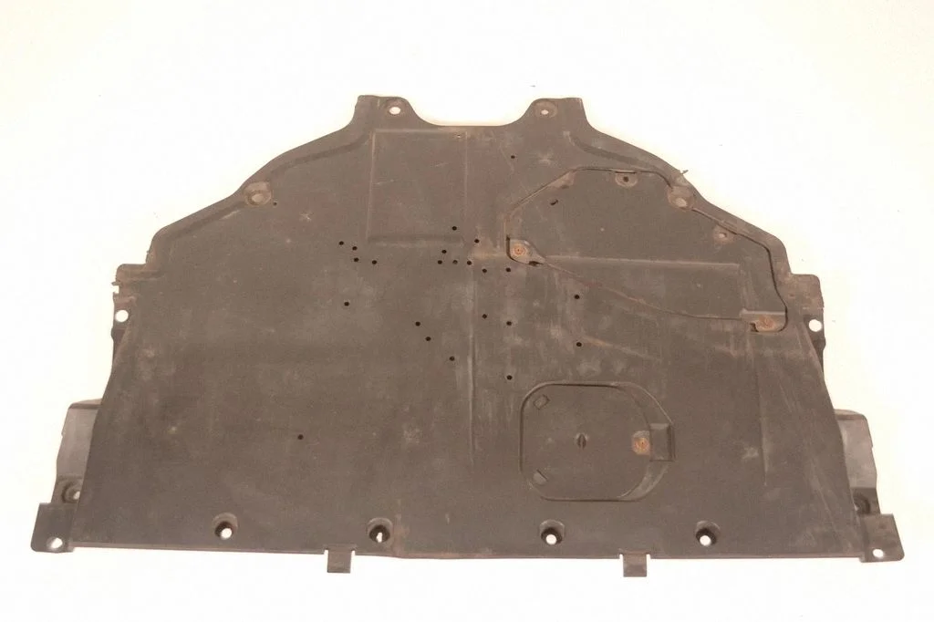 Engine splash shield/under tray GHR5K6805