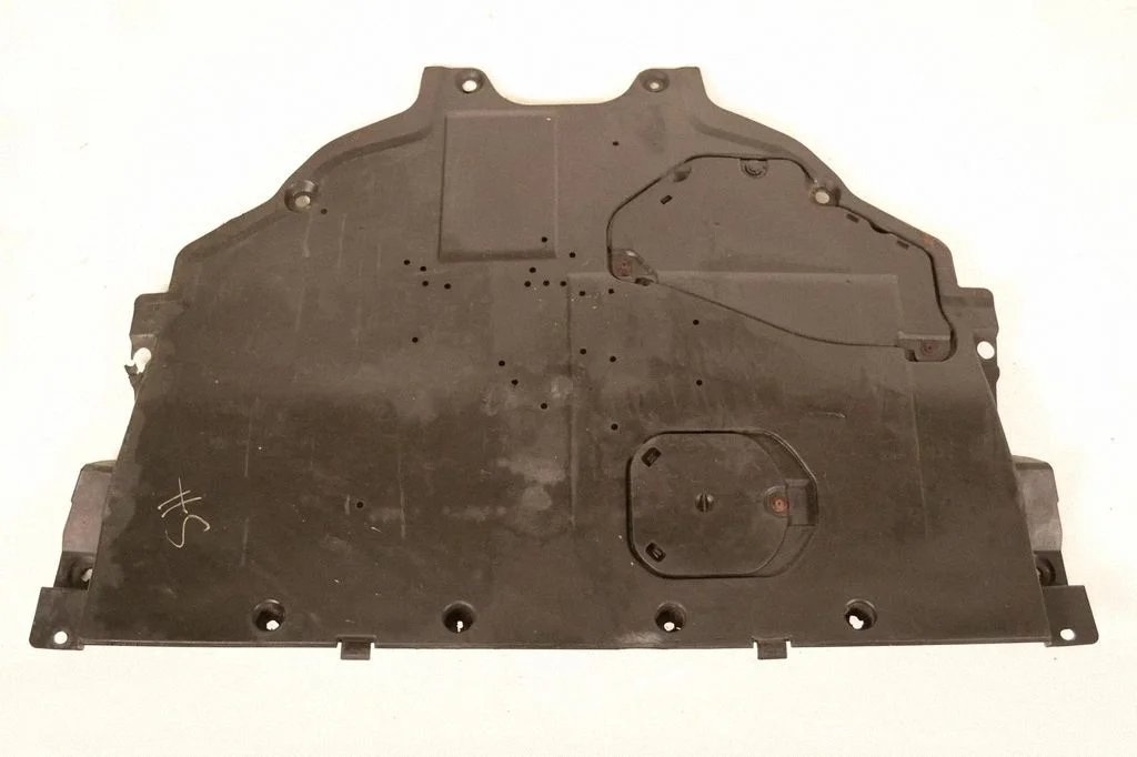 Engine splash shield/under tray GHP956111