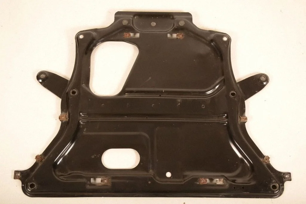 Engine splash shield/under tray – BMW 4 Series F32 F33 (2013-2020)