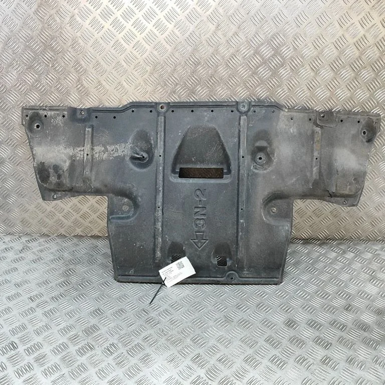 Osłona silnika (pod silnik) 748113NA0A
