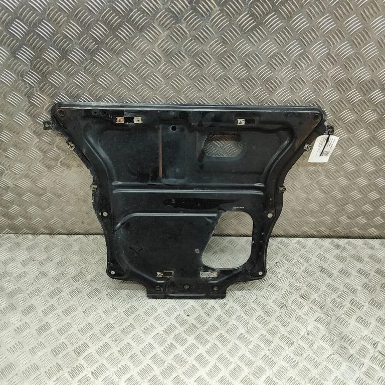 Motora dibena aizsargs 6860952