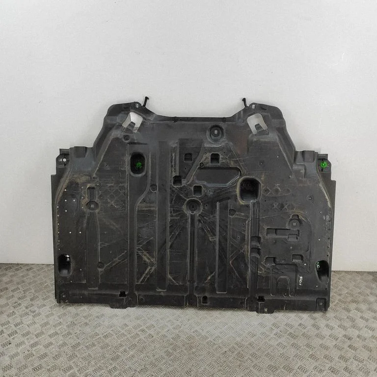 Engine splash shield/under tray 9847060980