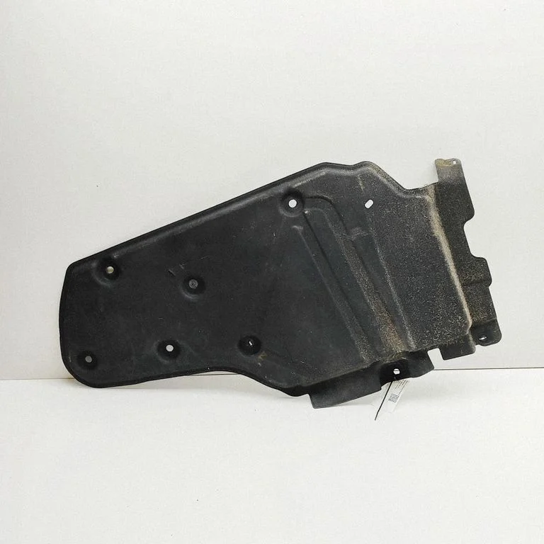 Osłona podwozia środkowa 748R29892R