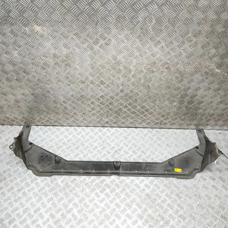 Center/middle under tray cover 84237CV000
