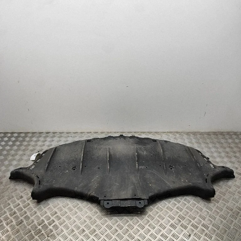 Center/middle under tray cover 158258400D