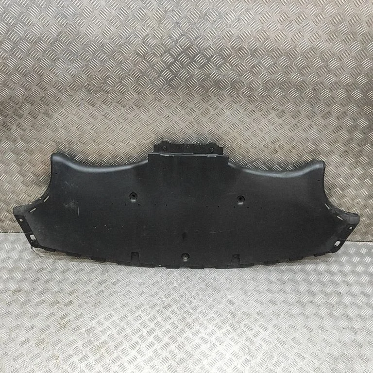 Center/middle under tray cover 193267500C