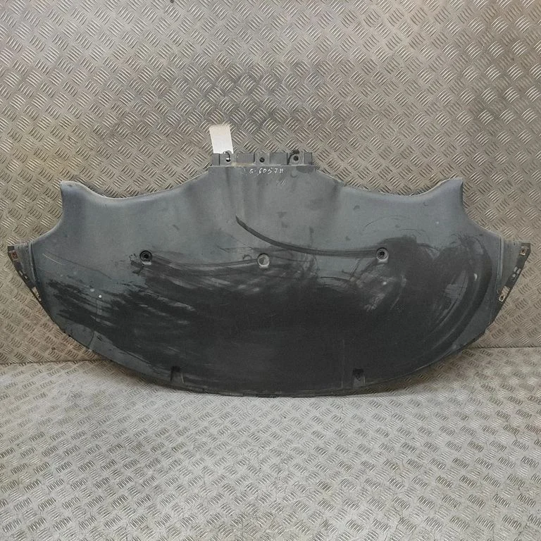 Center/middle under tray cover 108398500G