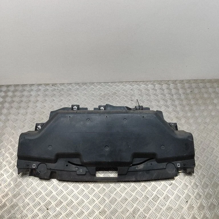 Center/middle under tray cover 9826219080