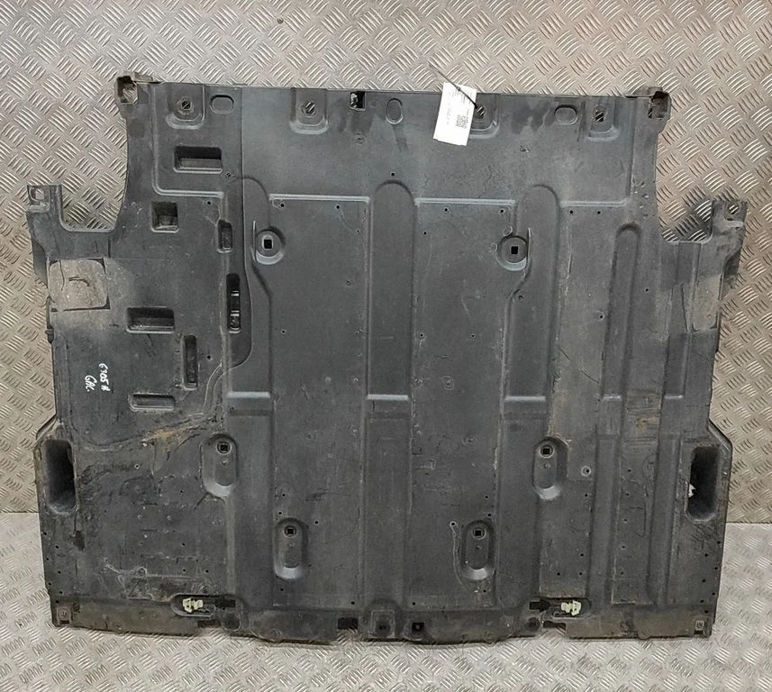 Center/middle under tray cover 9847060980