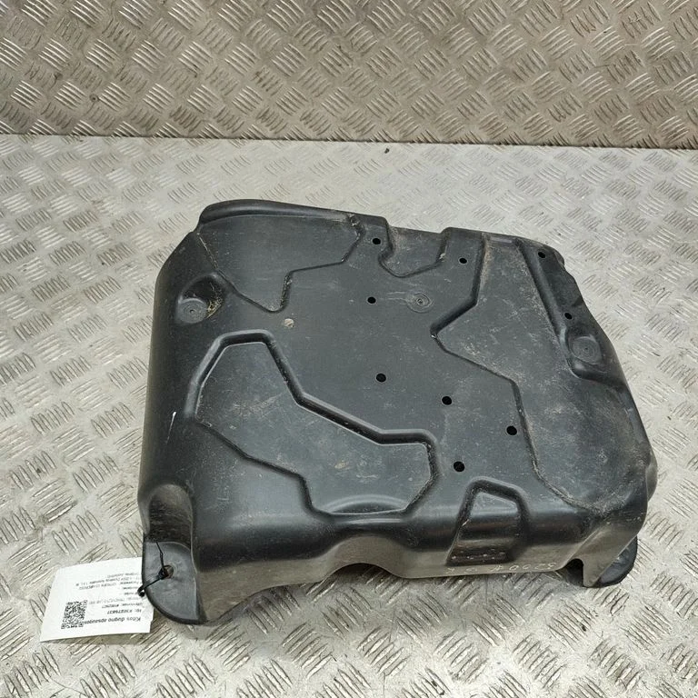 Center/middle under tray cover 9812344980