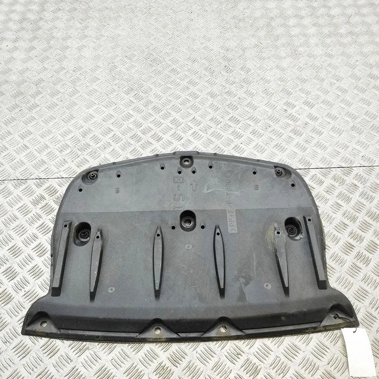 Center/middle under tray cover – Lexus IS III XE30 (2013-2020)
