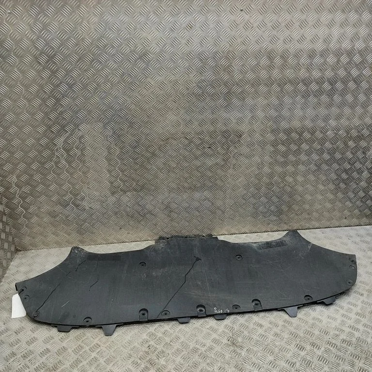 Center/middle under tray cover 149400700C