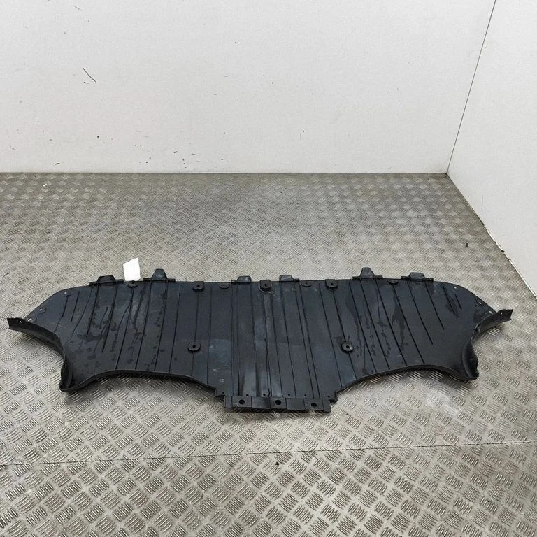 Center/middle under tray cover 149400700C