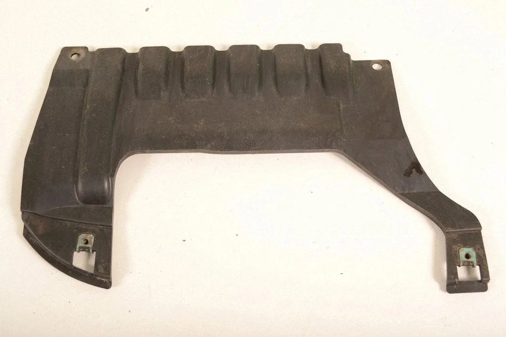 Center/middle under tray cover 7307791