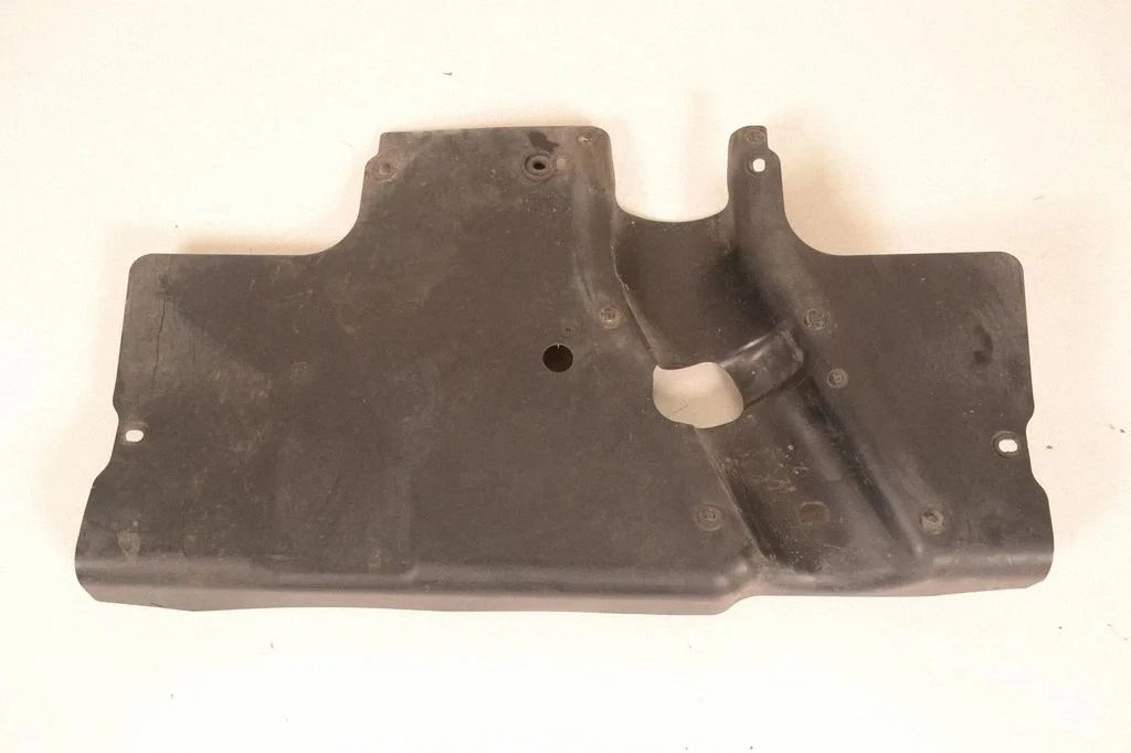 Center/middle under tray cover – Mercedes-Benz A-Class W176 (2012-2018)