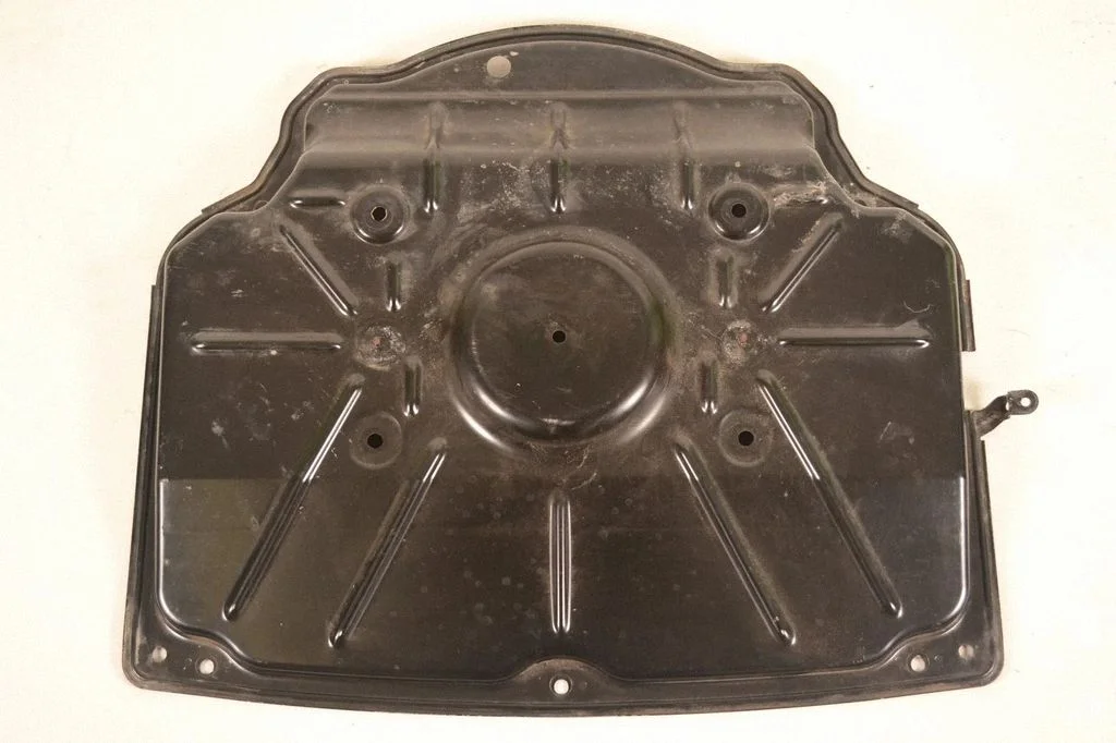 Center/middle under tray cover – Porsche Cayenne (92A) (2010-2017)