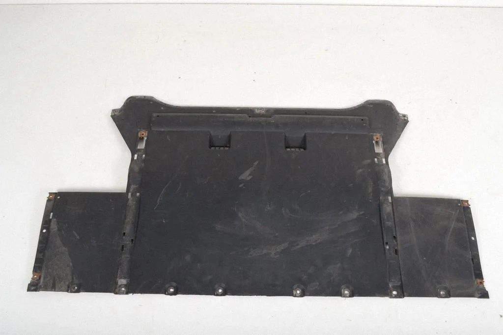 Center/middle under tray cover 600819100G