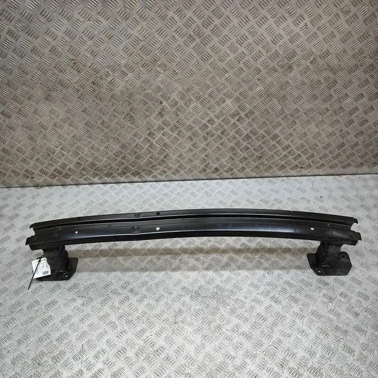 Aizmugurējā bufera šķērssija 850430221R