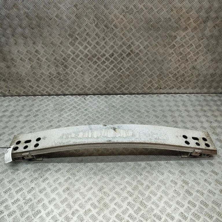 Tagumise kaitseraua põikitala 5202324050 – Lexus RC (2014-)