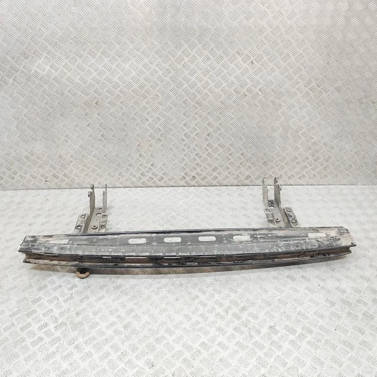 Aizmugurējā bufera šķērssija KK3117912A